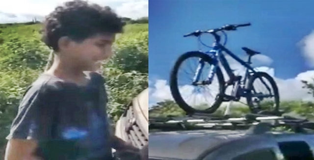 Garoto ajuda ciclistas perdidos, é surpreendido com bicicleta nova