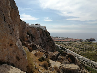 Castillo y vistas del mar