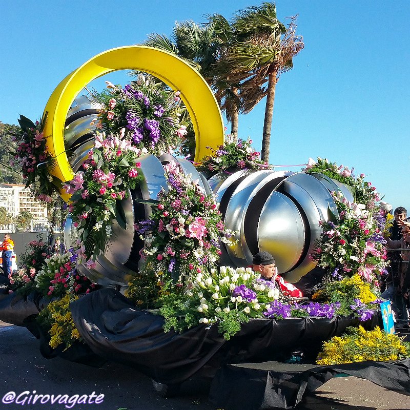 battaglia fiori nizza carnevale