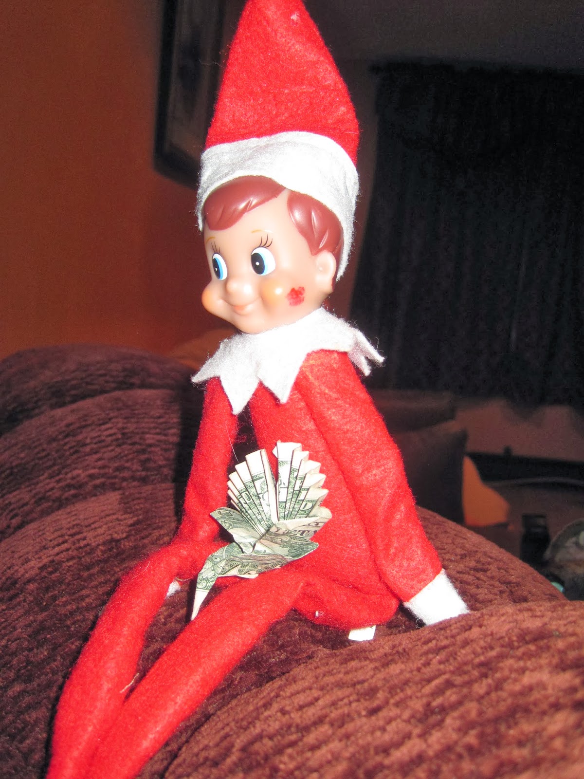 Follow The Nielsen Family - Small Town USA: Elf on the Shelf 2013