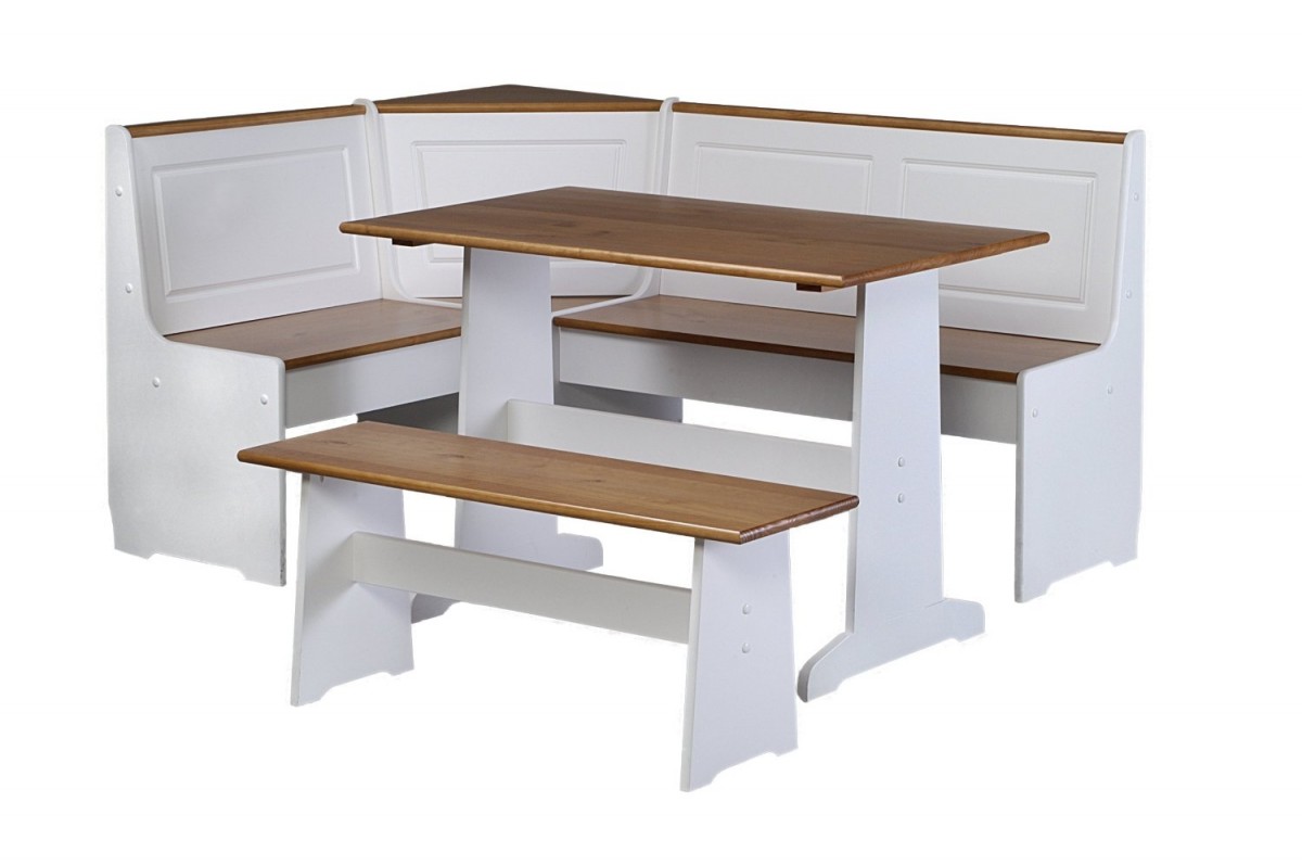 Small nook table and chairs. small spaces decorating ideas for ...