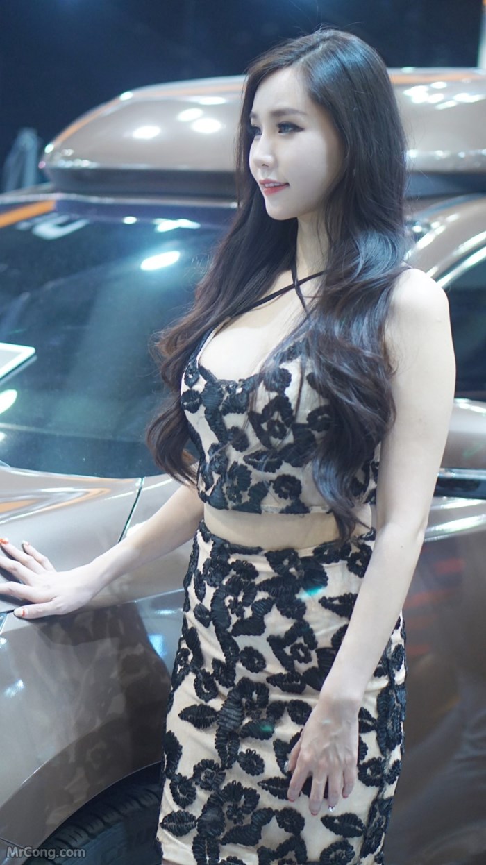 Lee Ji Min Beauty at the Seoul Motor Show 2017 (51 photos) photo 1-14