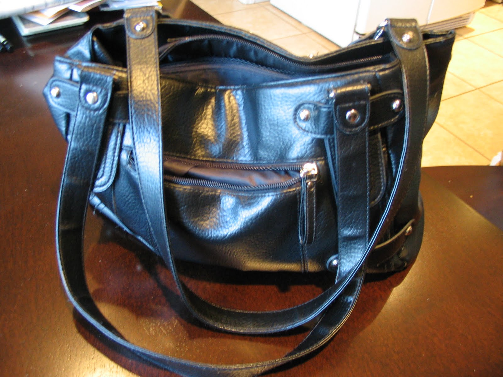 Lyrics of Love and Lore A Woman's Purse.......