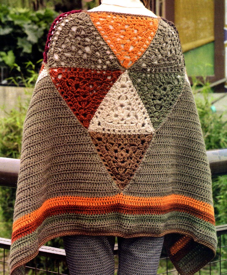 poncho vintage tejido en crochet (espalda)