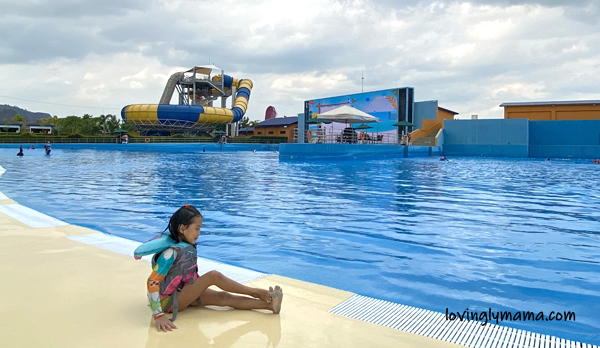 Aqua Planet, Aqua Planet water park, Aqua Planet water park in Mabalacat, Aqua Planet water park in Clark, Aqua Planet water park Philippines,  Aqua Planet entrance fees, Aqua Planet Pampanga, Aqua Planet rates, Aqua Planet rides, Aqua Planet review, Aqua Planet attractions, Aqua Planet souvenir items, Aqua Planet mermaid photo shoot, wave pool, rash guard, rash guard for men, rash guard for kids, bath robe for kids, sun protection, sunblock, Clark attractions, Clark theme park, visit Clark, Philippines, Bacolod City, family travel, family adventure, family outing, Cebu Pacific, swimsuit, slides, thrill rides, kiddie pool, swimming, Xenia Hotel Clark, discounted Aqua Planet tickets