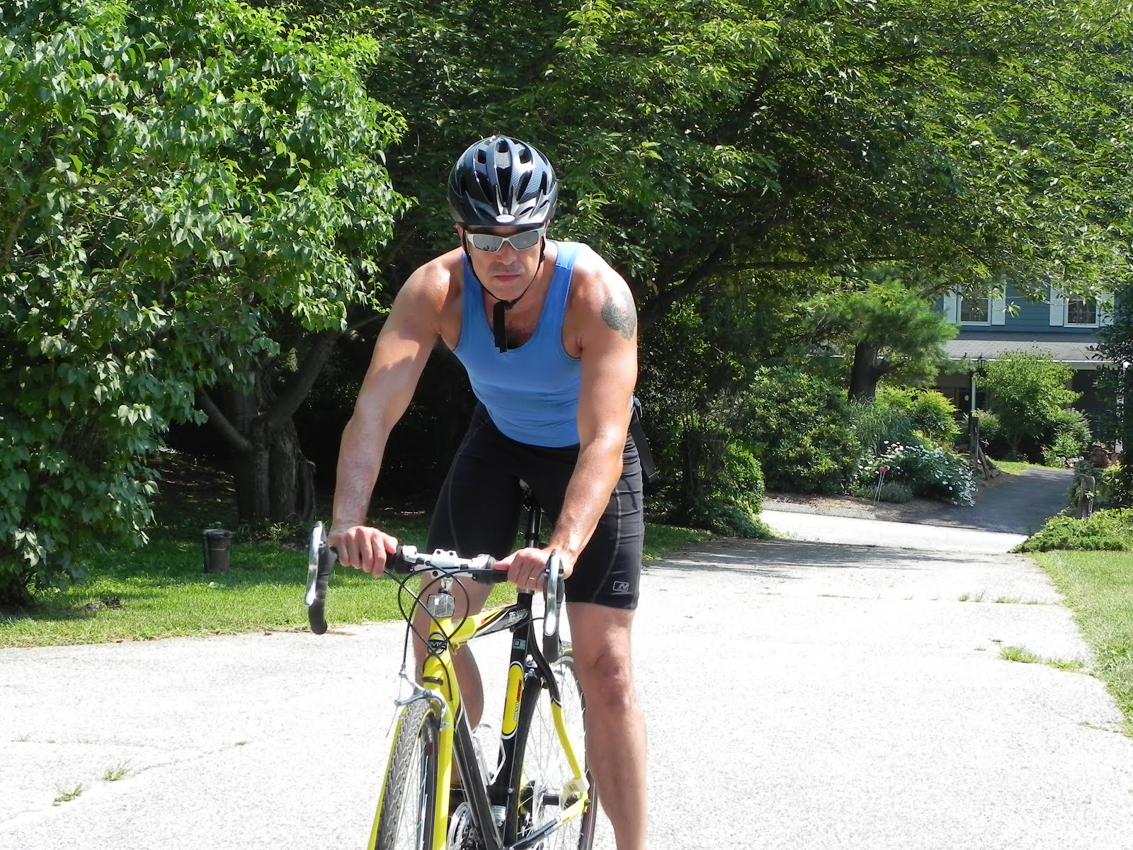 Emerson Villela Carvalho Jr., M.D. Groin Numbness and Bike Riding