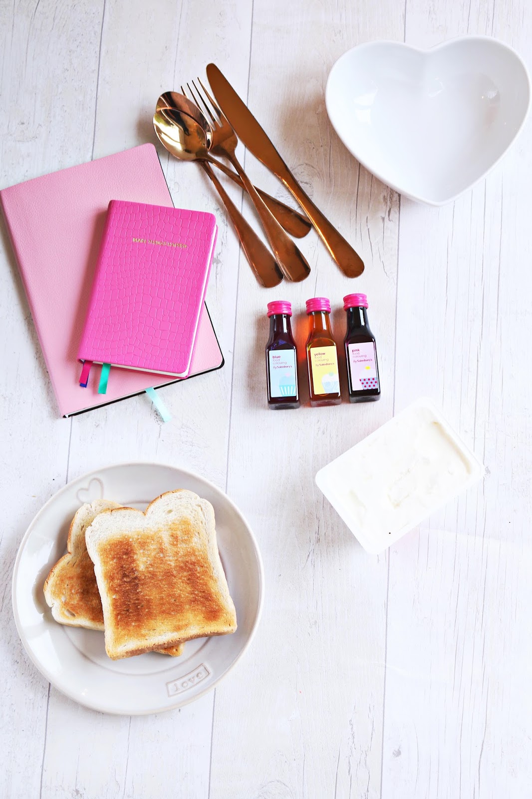 How To Make Unicorn Toast & Why Bread Is Actually Good For You