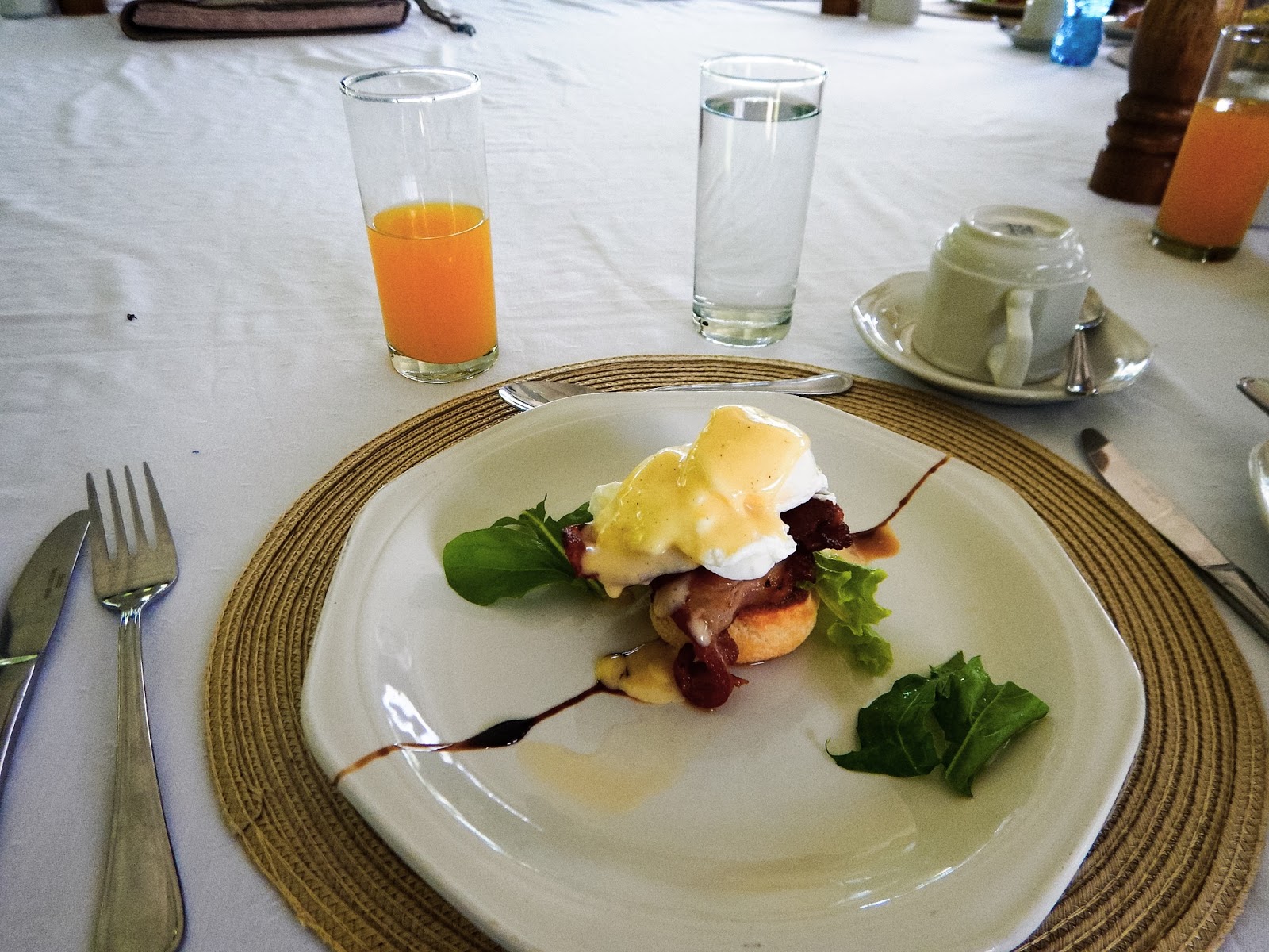 breakfast at the devils pool