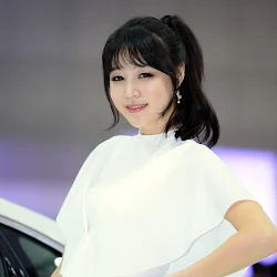 Hong Ji Yeon &ndash; SMS 2013 Foto 16