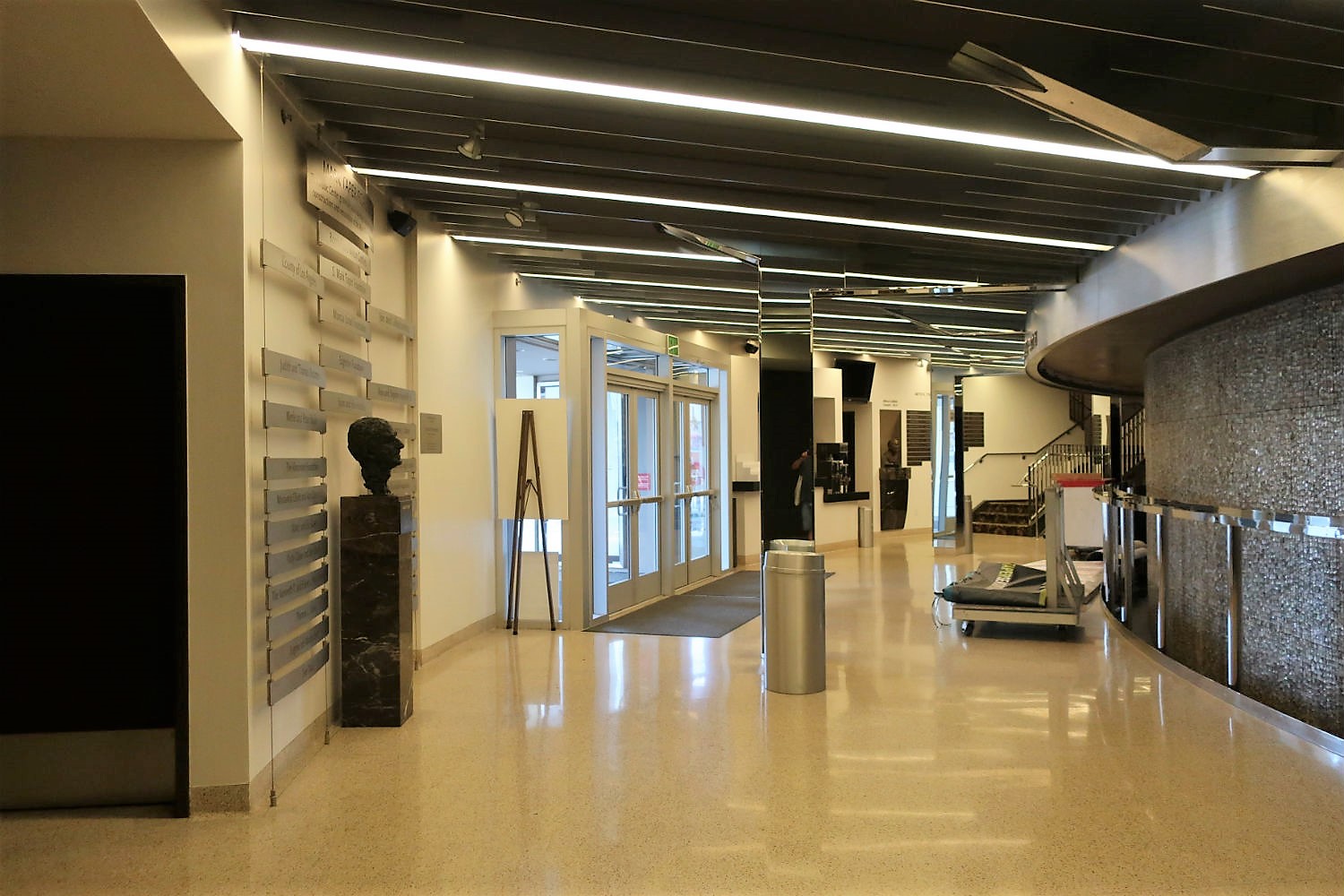 Los Angeles Theatres Mark Taper Forum