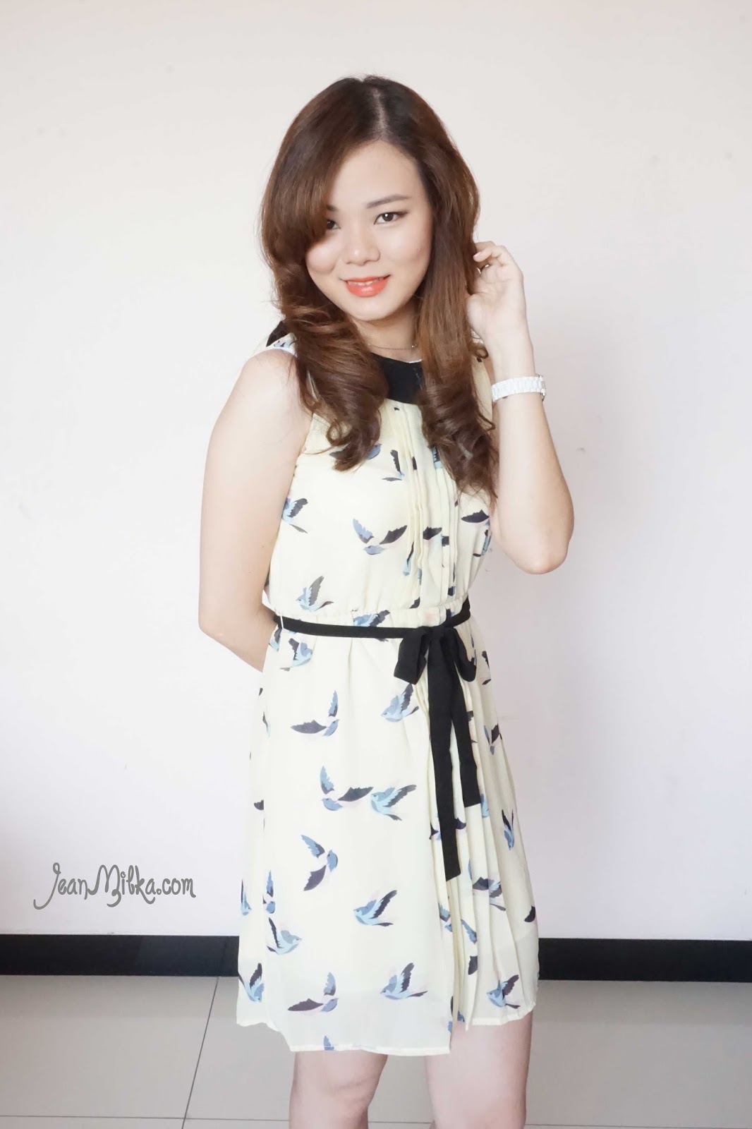 Dress and Orange Lips Makeup 