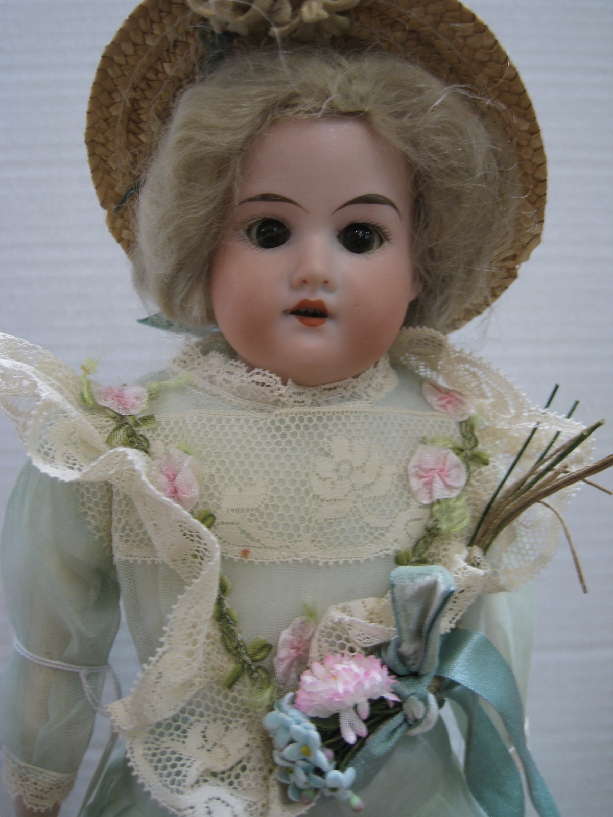Antiques, Art, and Collectibles: Antique dolls