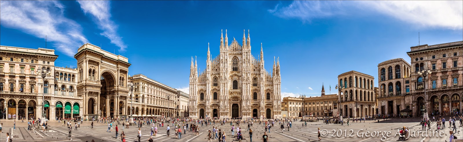 Милан сверху Милан сверху