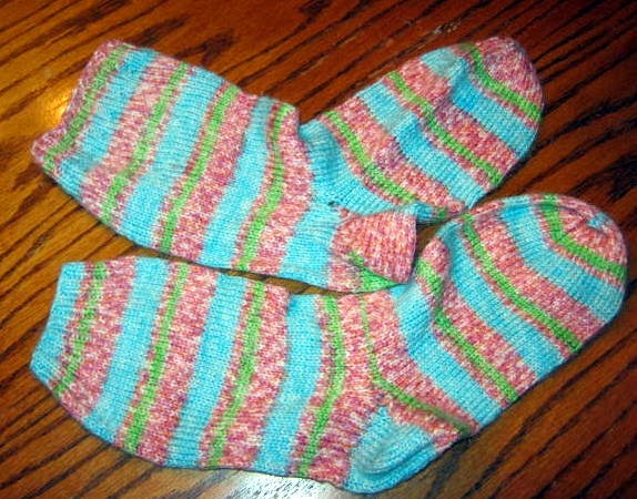 Eclectic Technique: Knitting Two Socks at a Time