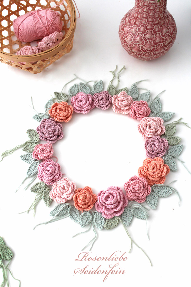 Rosenkranz & Häkelrose "Rosenliebe" * Tutorial * crochet rose wreath "rose love"