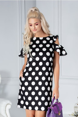 Rochie LaDonna Selena neagra dreapta cu buline mari pentru birou Rochie LaDonna Selena neagra dreapta cu buline mari pentru birou