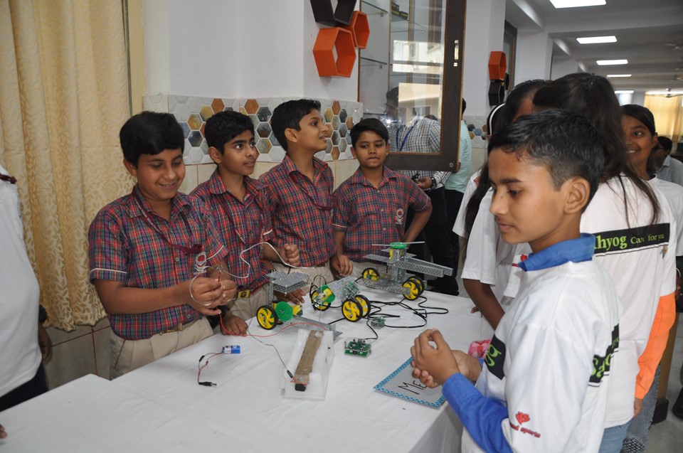 HANSRAJ MODEL SCHOOL