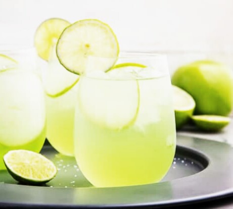 tequila-con-refresco-de-manzana tequila-con-refresco-de-manzana