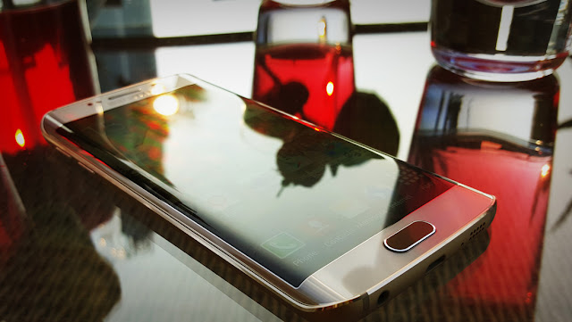 Samsung Galaxy S6 - Galaxy S6 edge - Lifestyle