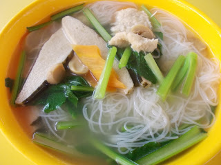 Fish Bee Hoon Soup, S$ 3.00