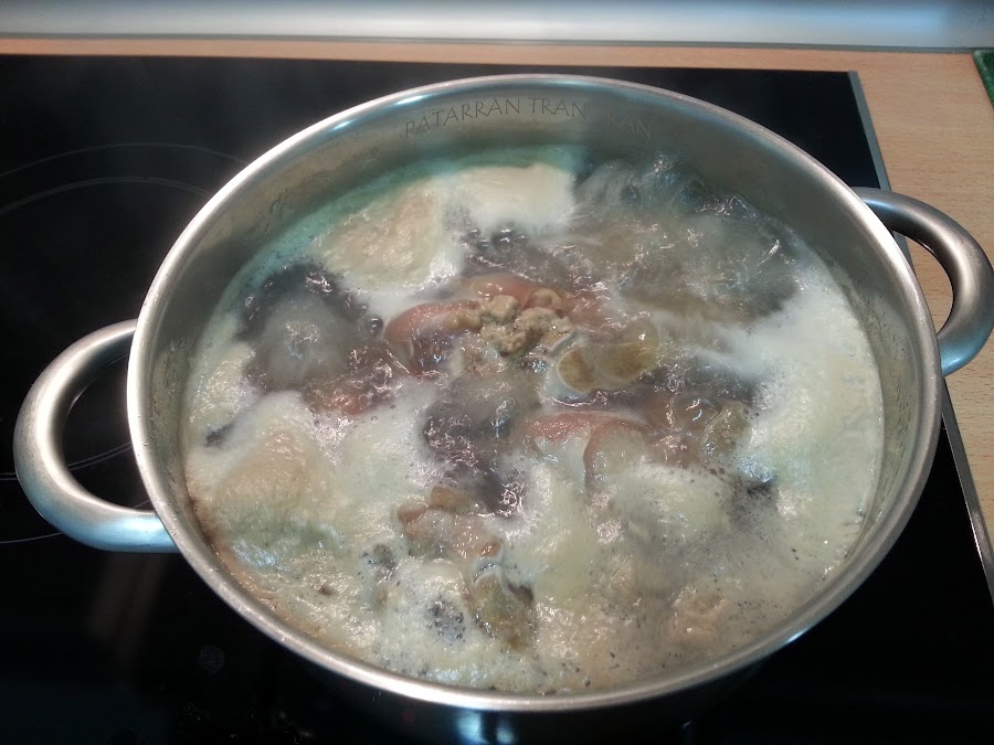 Manitas de Cerdo a la Madrileña