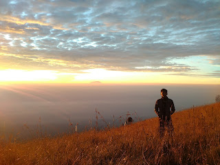 Mendaki Gunung