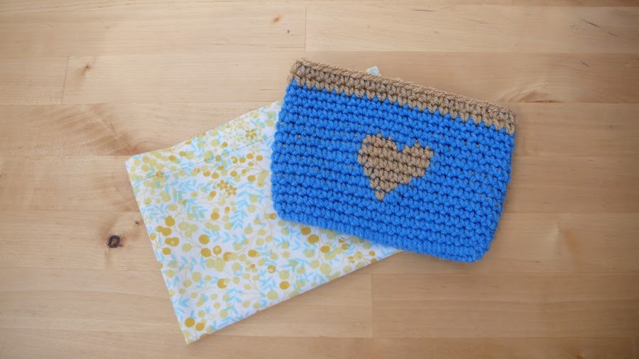 Monedero-tapestry-con-corazon