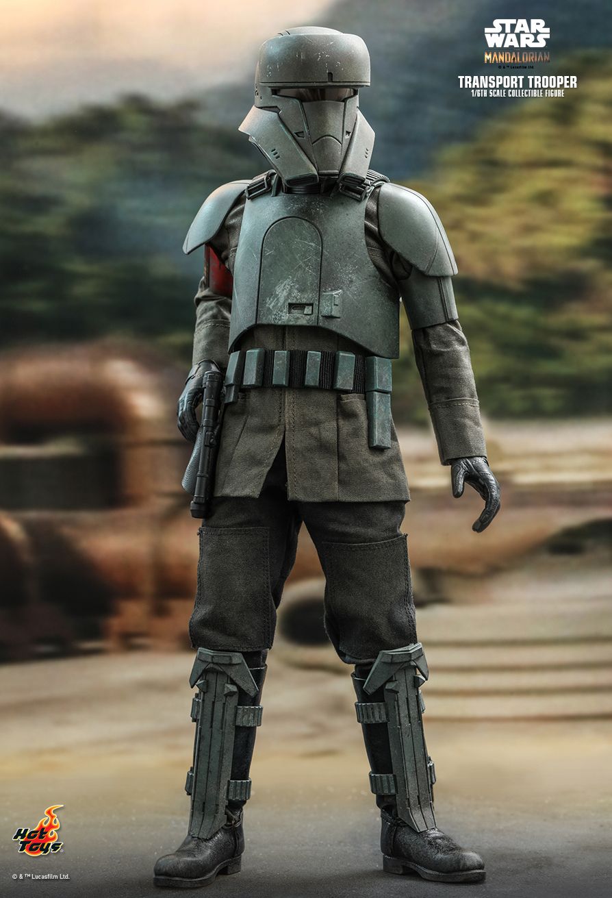 The Mandalorian Transport Trooper Hot Toys