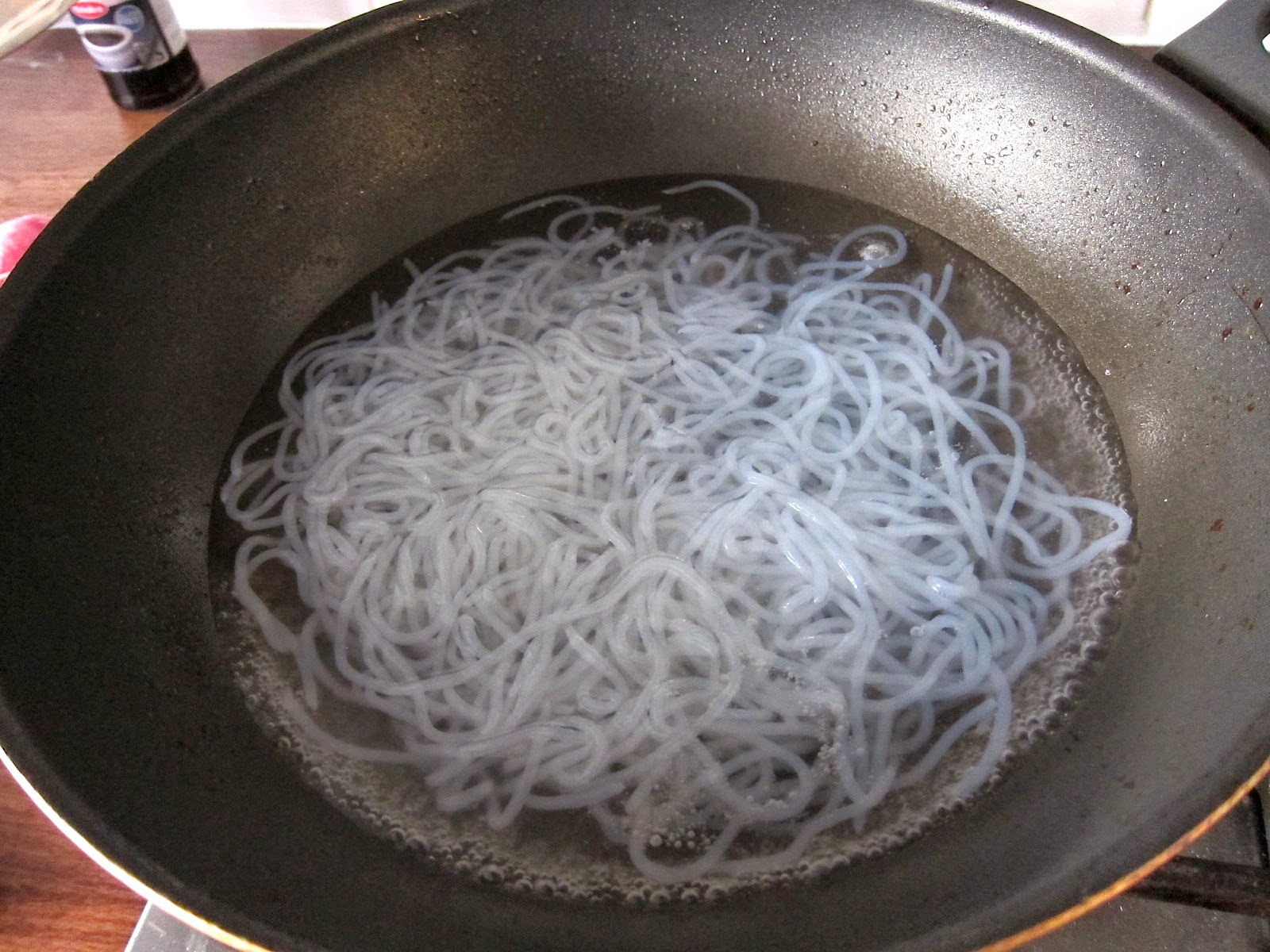 Shirataki 'MiracleNoodle' Stir Fry / LUCY LOVES TO EAT