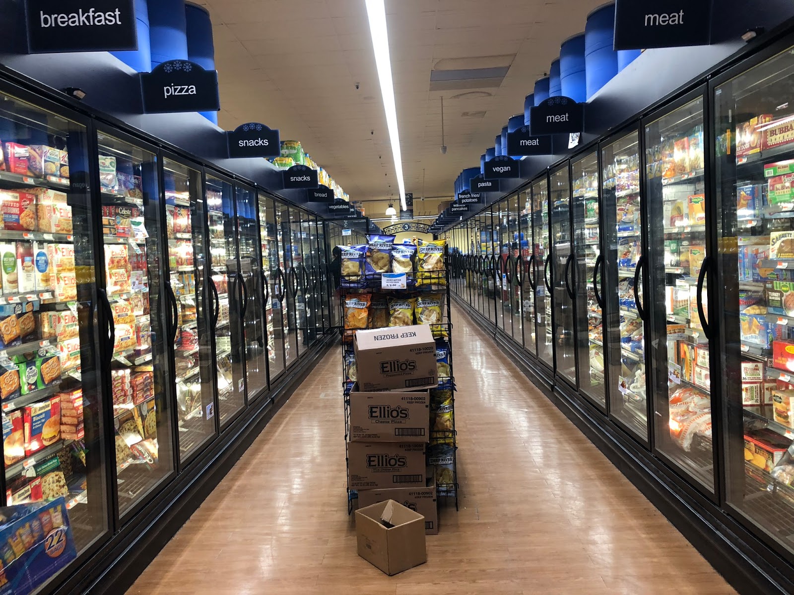 TOUR Ideal Food Basket Jamaica Estates, NY