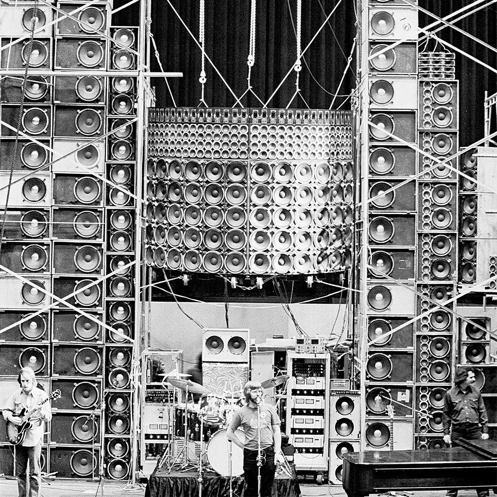 20 Amazing Vintage Photos of the Grateful Dead’s Wall of Sound, 1974