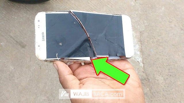 Modus Baru Penipuan HP, Merasa Telah Membeli HP Sungguhan, Ternyata Saat Sampai Rumah Dan Dicek Ternyata Hanya Keramik Modus Baru Penipuan HP, Merasa Telah Membeli HP Sungguhan, Ternyata Saat Sampai Rumah Dan Dicek Ternyata Hanya Keramik