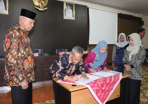 Tanah Bumbu jalin kerja sama Penerapan Teknologi Adaftif Lokasi (PTAL) Tanah Bumbu jalin kerja sama Penerapan Teknologi Adaftif Lokasi (PTAL)