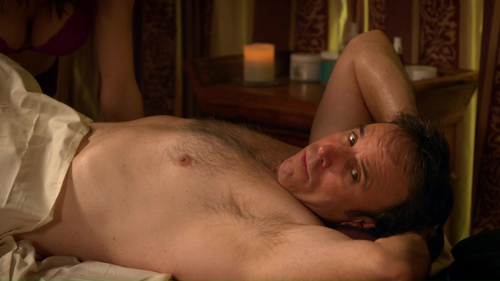 Kevin Nealon and Bruce Nozick shirtless in Weeds 7-05 "Fingers-Only Me...