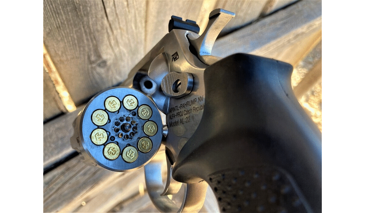 Loading 22. Револьвер 0.22LR. Наган 22lr. Revolver 22lr. Rock Island Armoury новый револьвер.