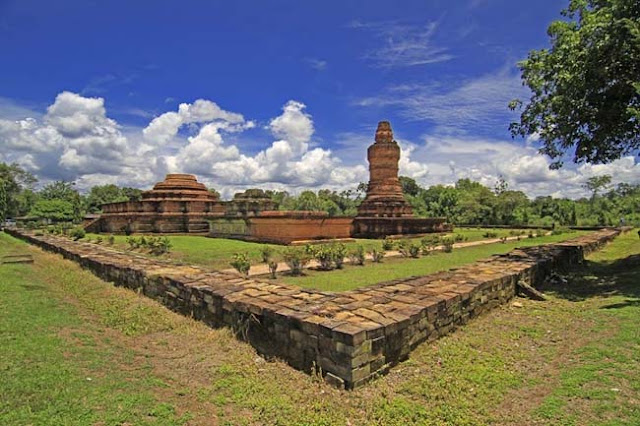 10 Best Temples To Travel In Indonesia 10 Best Temples To Travel In Indonesia