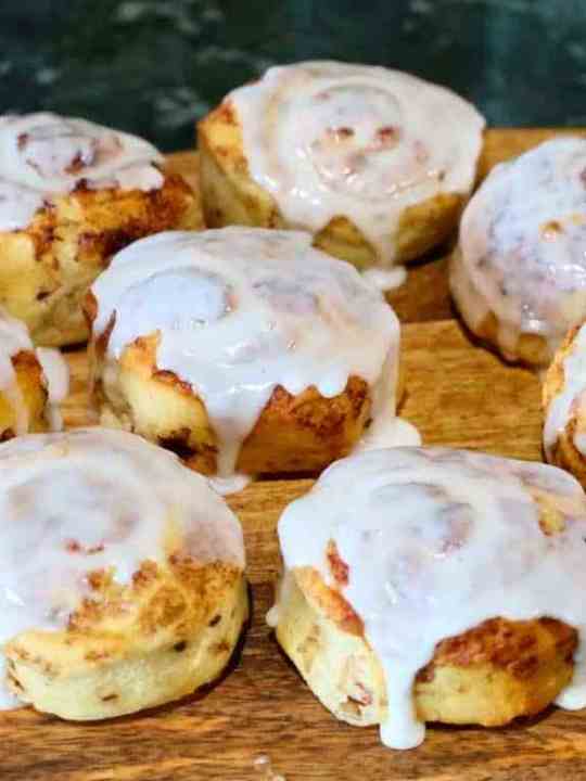 Air Fryer Cinnamon Rolls