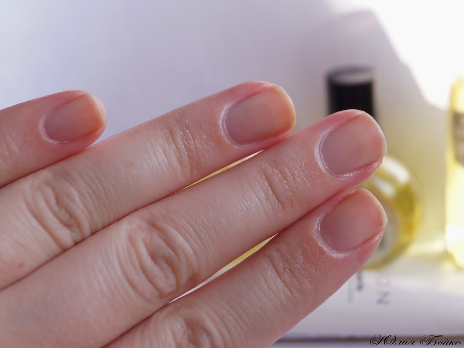 классический обрезной и европейский необрезной маникюр;.