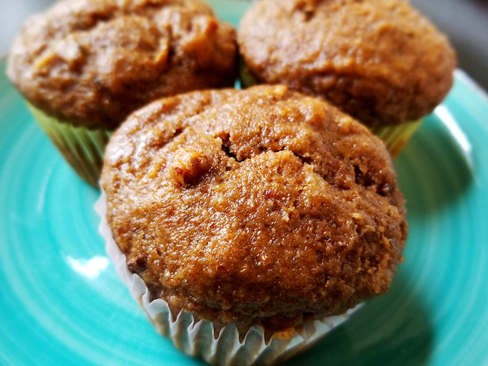 Healthy onebowl applesauce muffins
