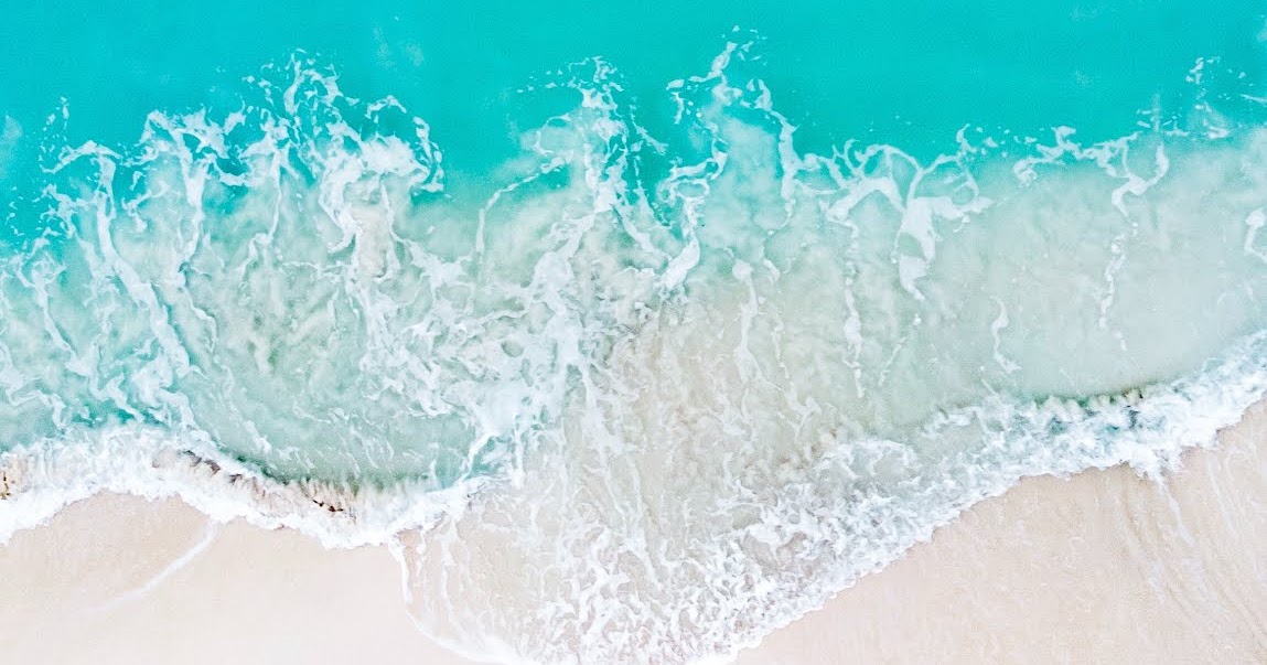 Calm waves wallpaper