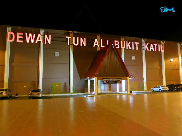 Badminton Session at Dewan Tun Ali Bukit Katil - mrbluefiz photography