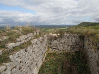 Mirebel :Ruine du chateau