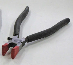 Glass Tips from Verrier: Adjusting Cut Running Pliers