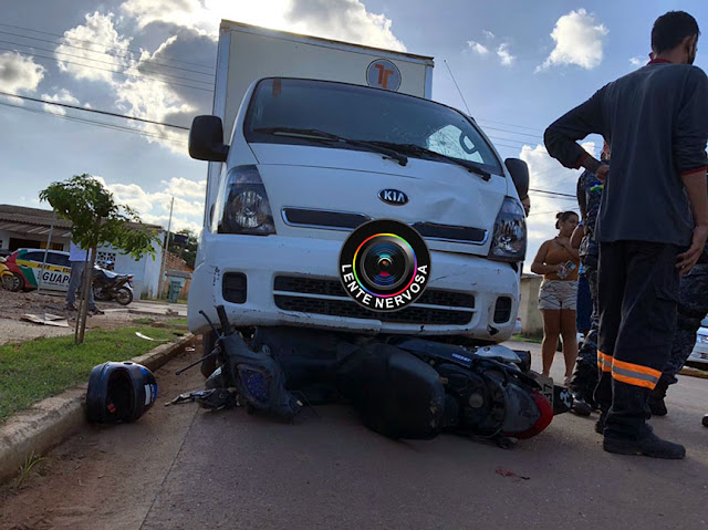 Infrator de 15 anos é apreendido com arma de fogo após ser atingido por caminhão