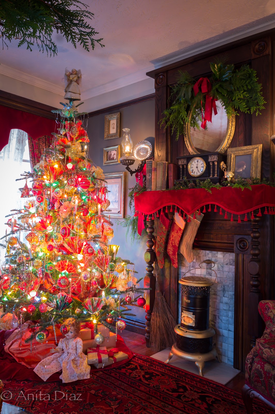 Vintage Victorian Christmas - Whispering Pines Homestead