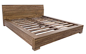 Marzua: Camas de madera