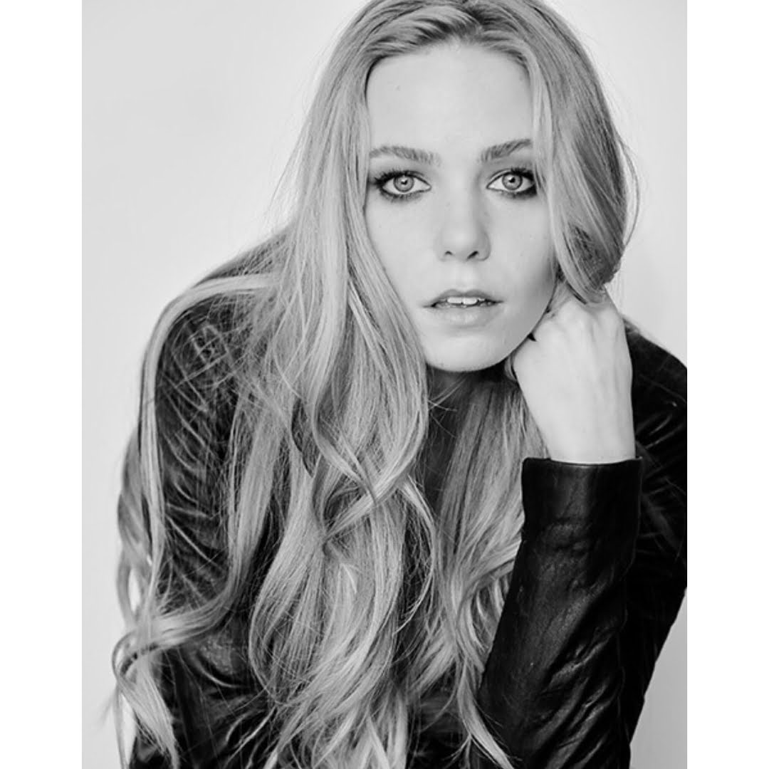 aboutnicigiri: Chloe Lanier