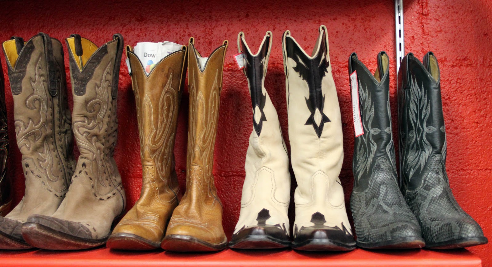 Chasing Santa Fe The Thrill of the Hunt Santa Fe Consignment Shops