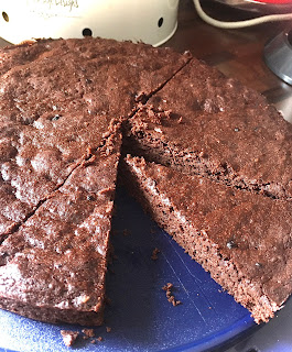 Schokoladenkuchen ohne Mehl und ohne Zucker