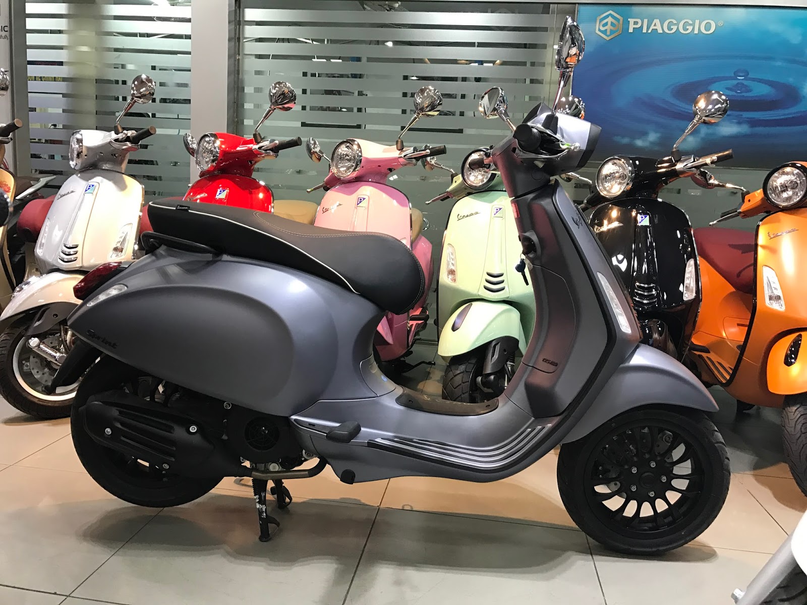 Bang gia xe Vespa moi nhat 2018 - 3